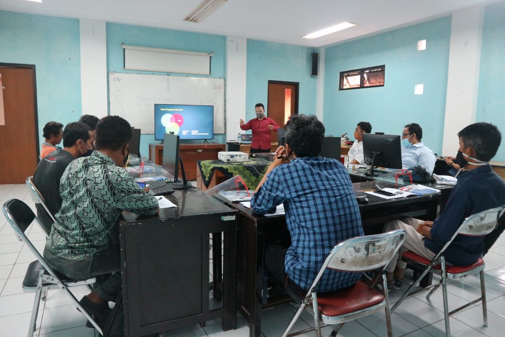 Sinergi Disperindag Kota Yogyakarta, UPT Logam, dan UGM Untuk Mendorong Inovasi Produk IKM Kota Yogyakarta